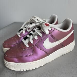 Nike Air Force 1 '07 LV8 Purple Iridescent Sneakers Size 6 Youth 823511-602